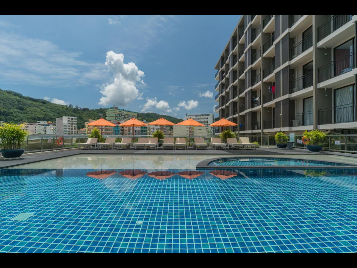 New Square Patong Hotel